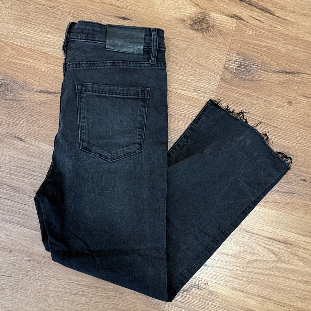 Karl Lagerfeld black cropped jeans, size 10